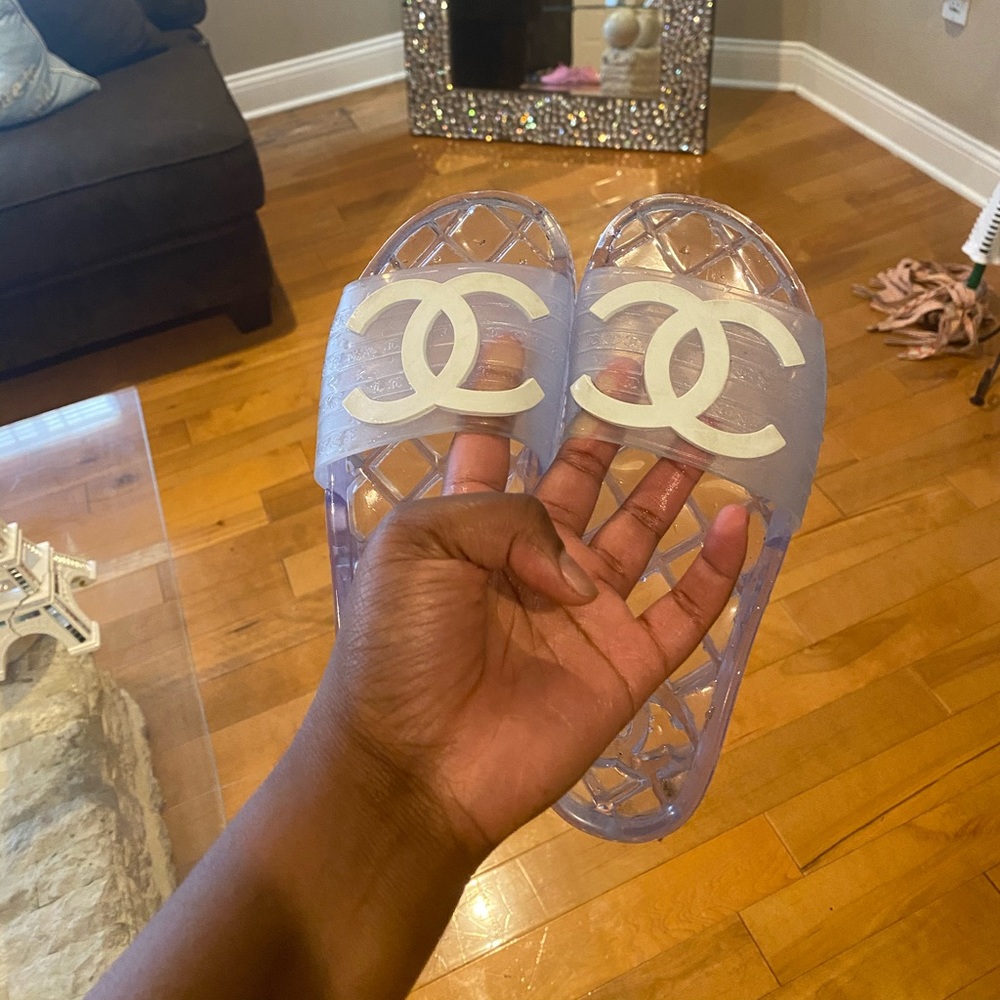 Chanel Slides